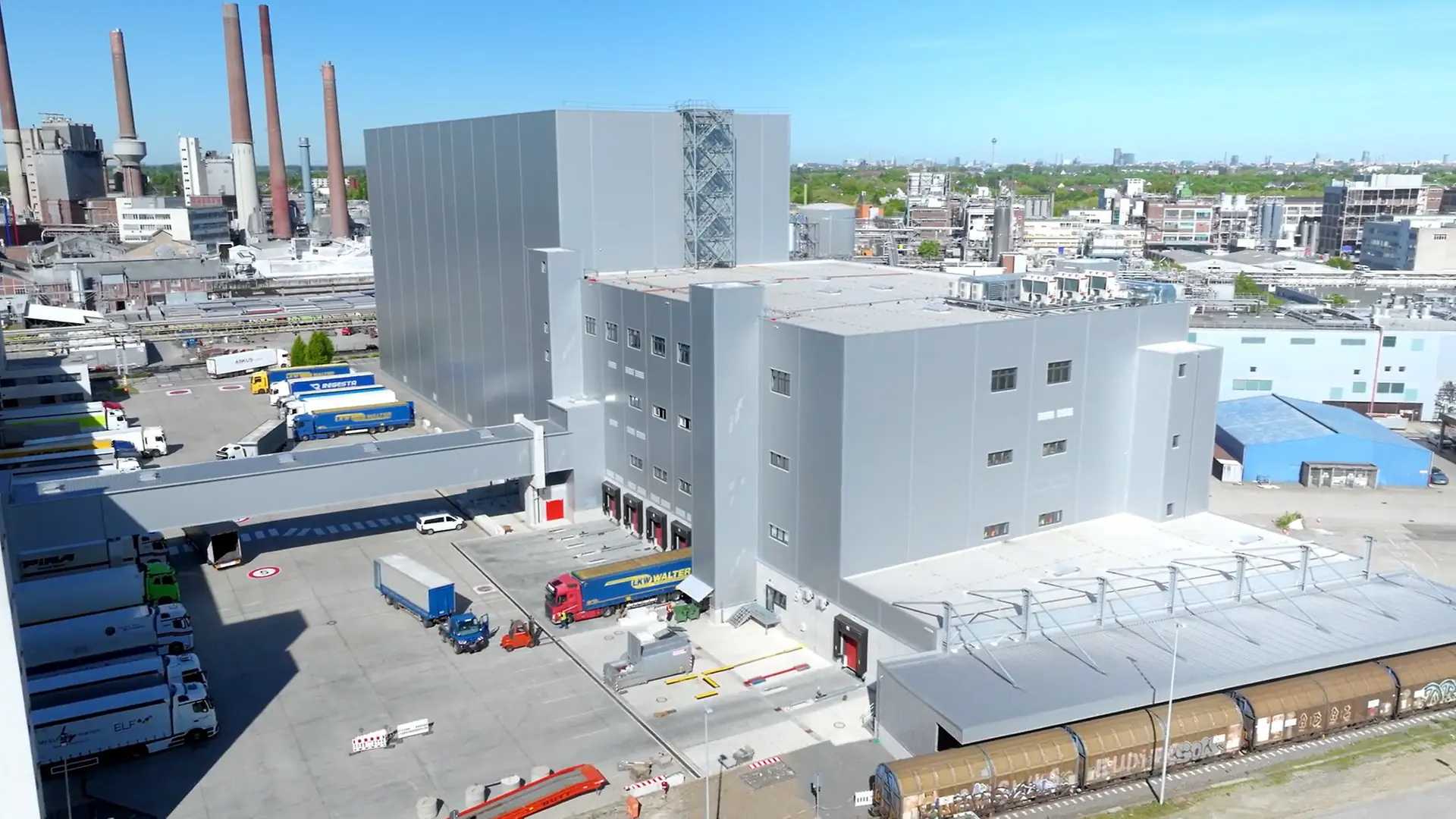 Henkel has opened its new high-bay warehouse expansion for consumer goods at its Düsseldorf site. 