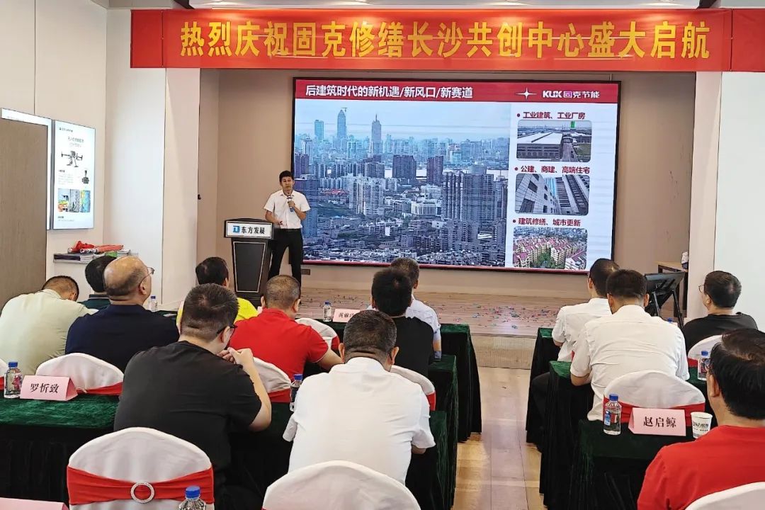 aa4fc2952a4c62a8fd5dc9651596c7d1_compress_副本.jpg